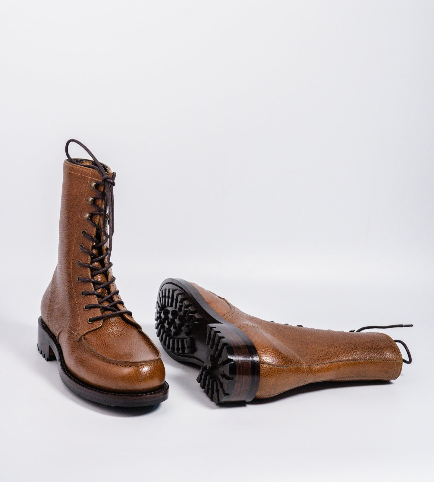 Heritage 8-Inch Milled Moc Toe Boot with Bellows Tongue