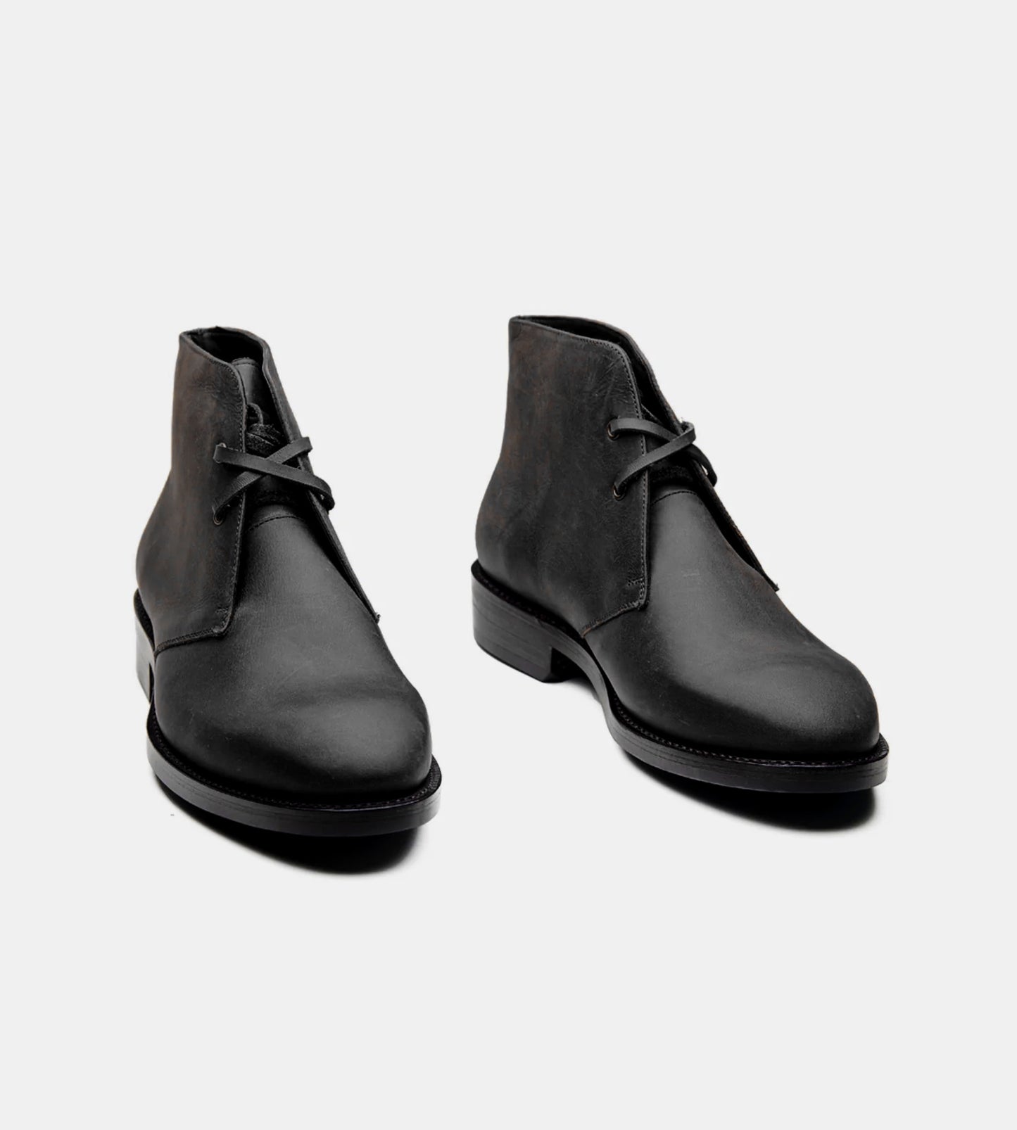 Hand-Welted Black Oiled Leather Chukka Boot