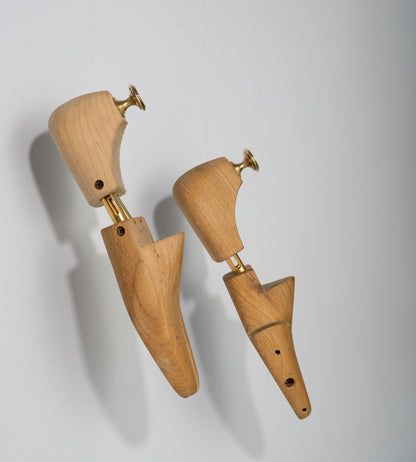 Premium Cedar Wood Shoe Tree