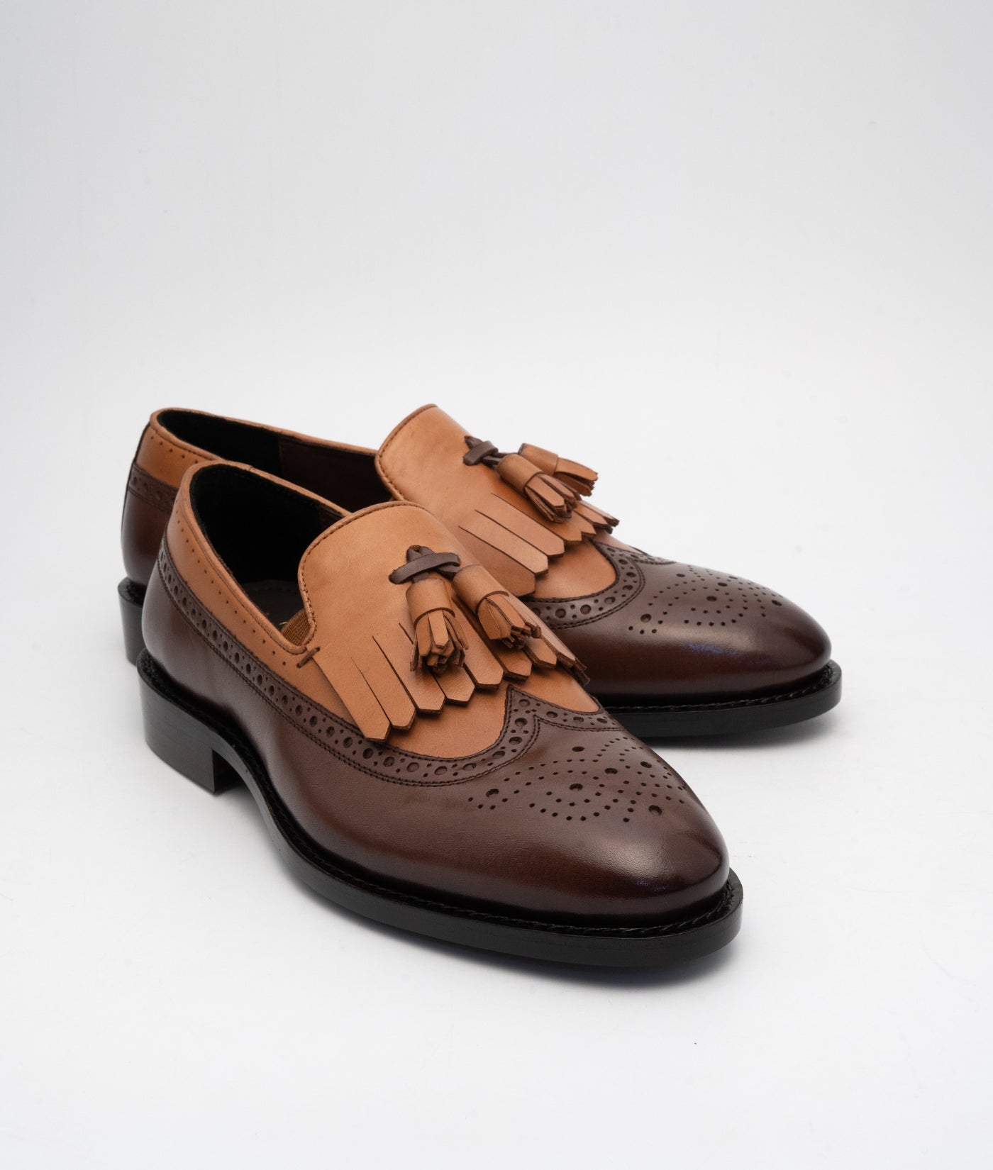 Handwelted Dual Tone Full Grain Brogue Tassel Loafer