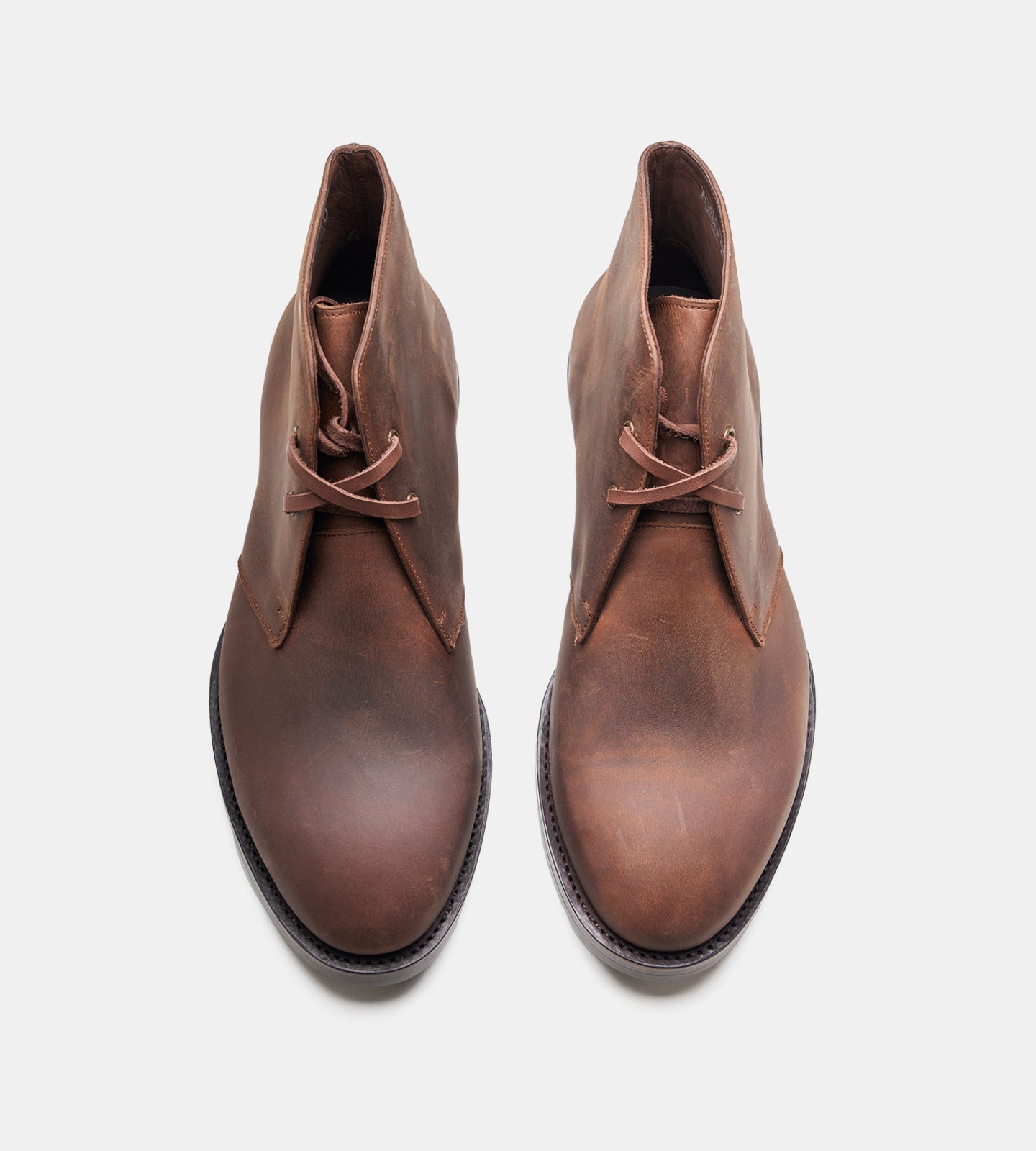 Hand-Welted Oil Pull-up Chukka Boot